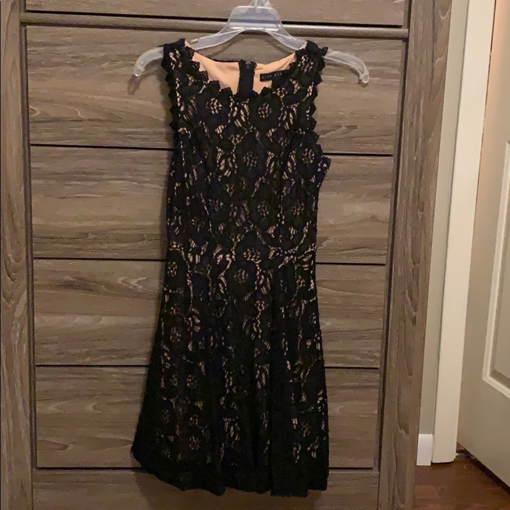 Black short lace dress